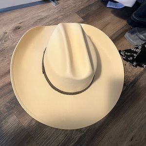 Cowboy hat worn once
